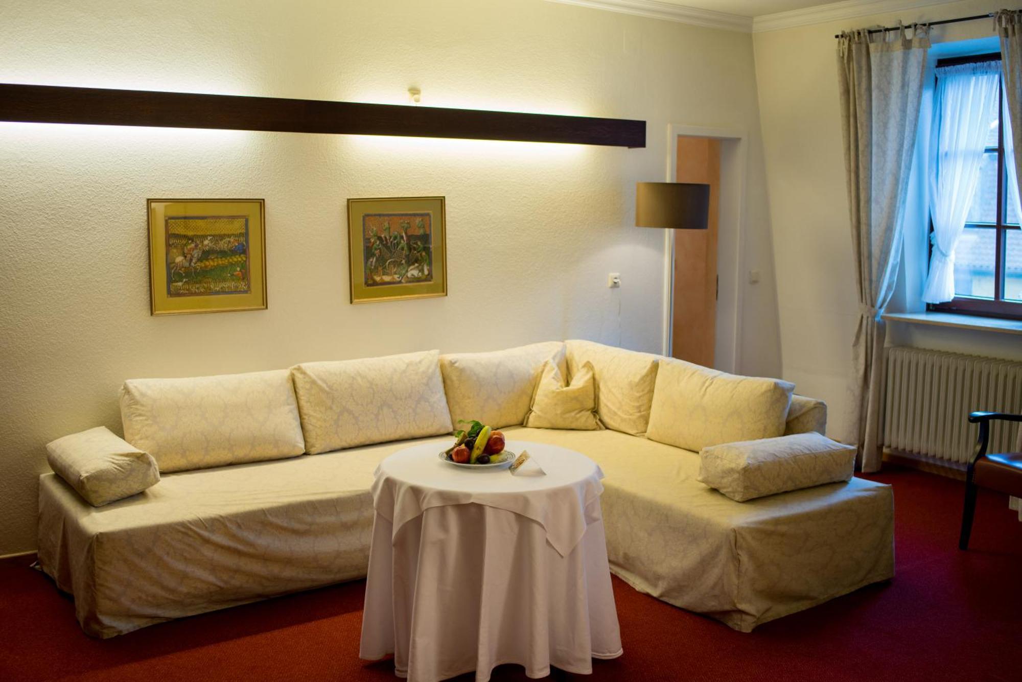 Hotel Leicht Biebelried 외부 사진